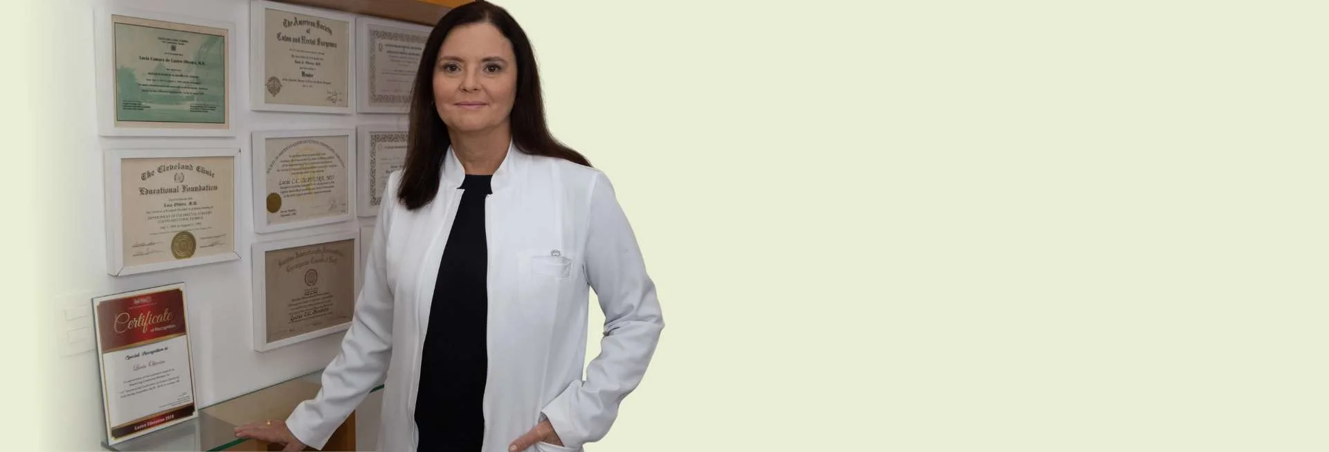 dra lucia de oliveira COLOPROCTOLOGISTA -
